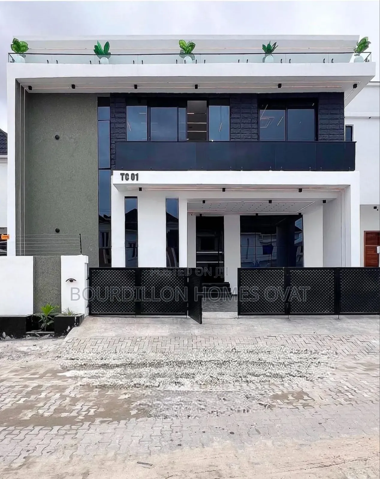 5bdrm Duplex in Ajah for sale in Ajah