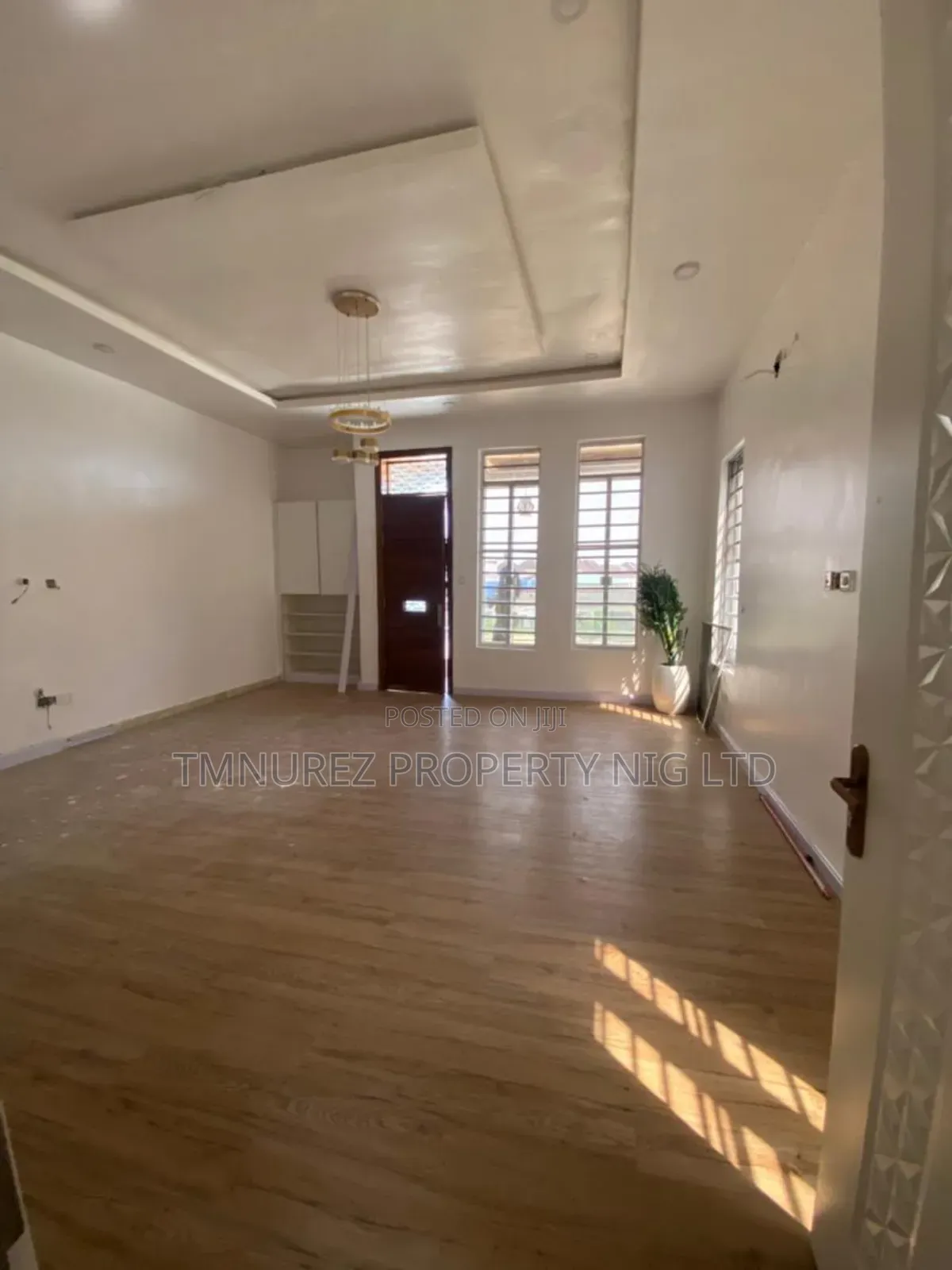 1bdrm Apartment in Orchild Road, Chevron for rent in Chevron