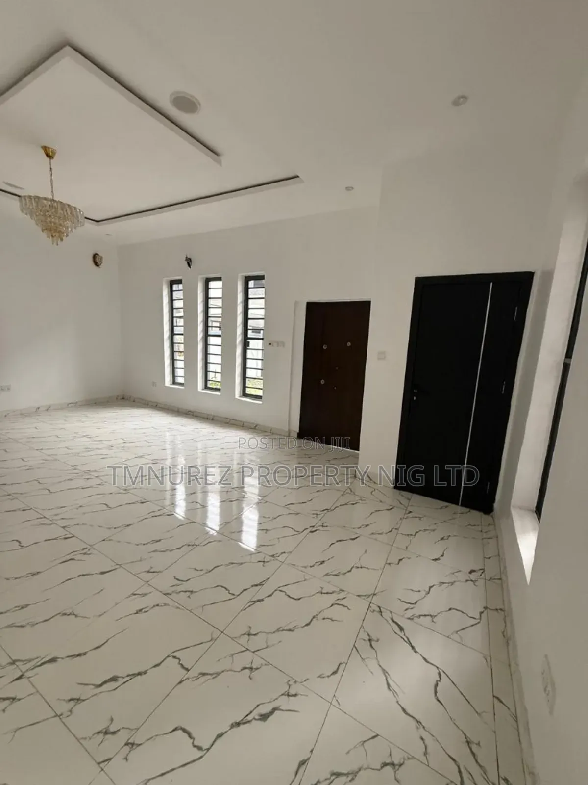 Studio Apartment in Orchild Road, Chevron for rent in Chevron