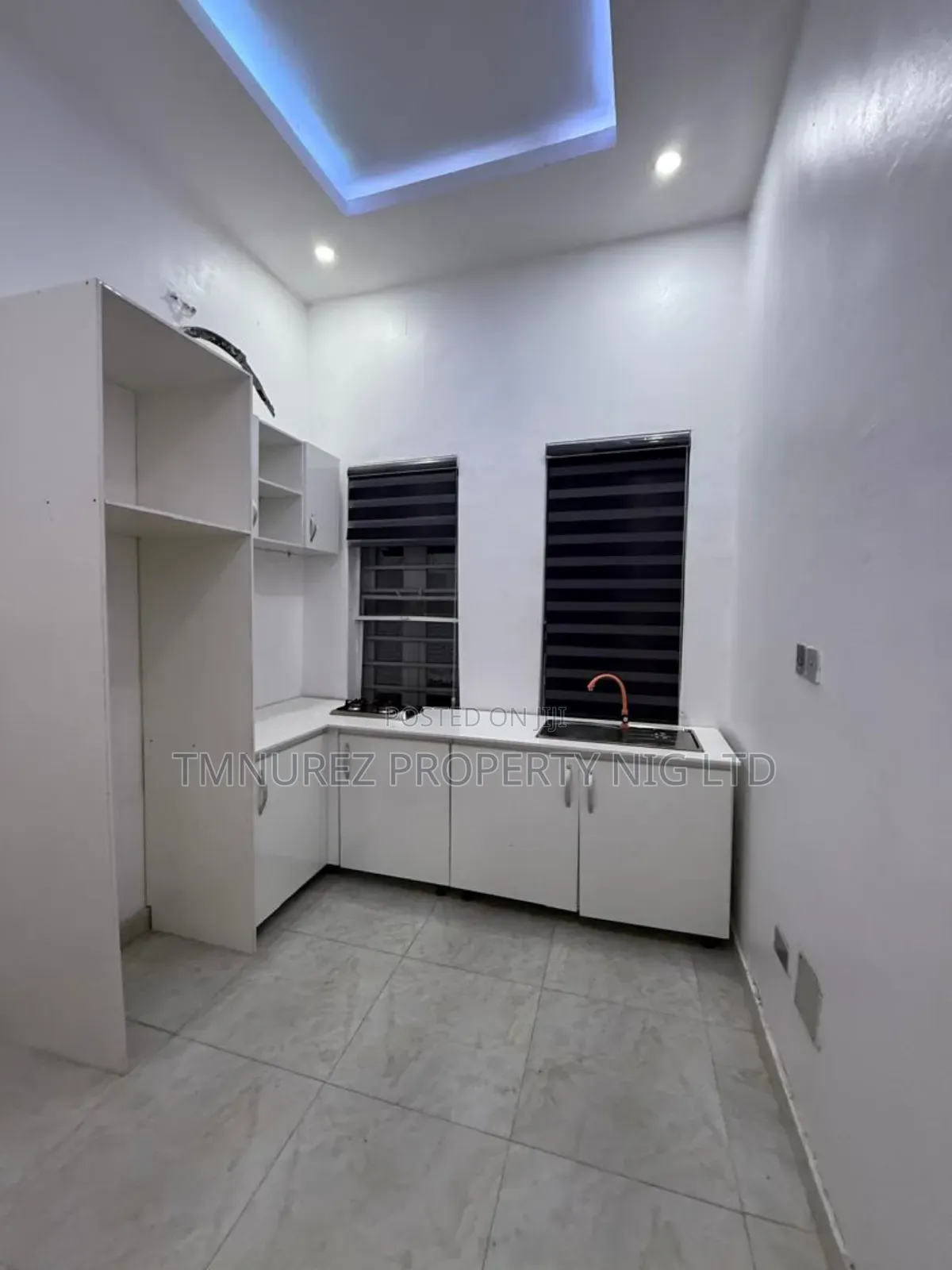 Studio Apartment in Orchild Road, Chevron for rent in Chevron