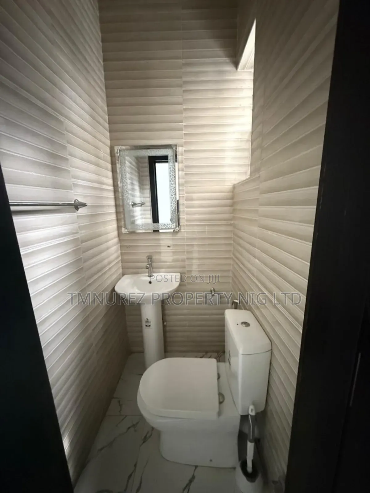 Studio Apartment in Orchild Road, Chevron for rent in Chevron