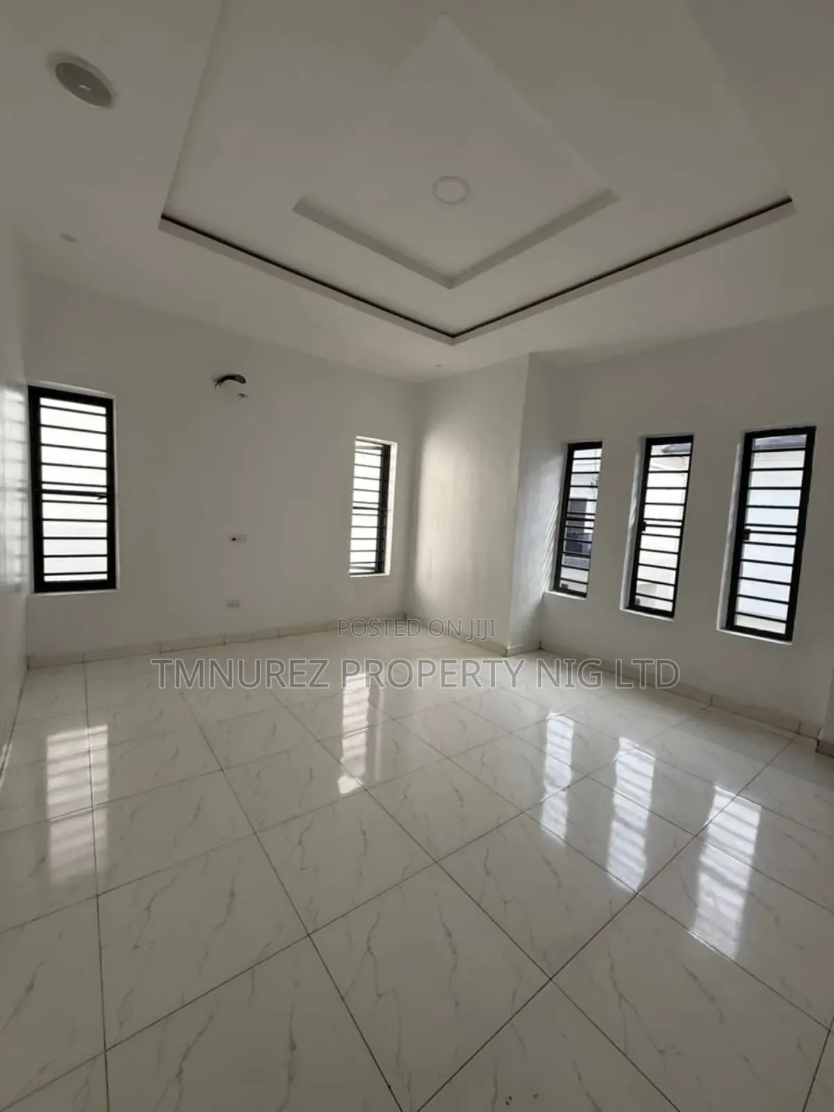 Studio Apartment in Orchild Road, Chevron for rent in Chevron