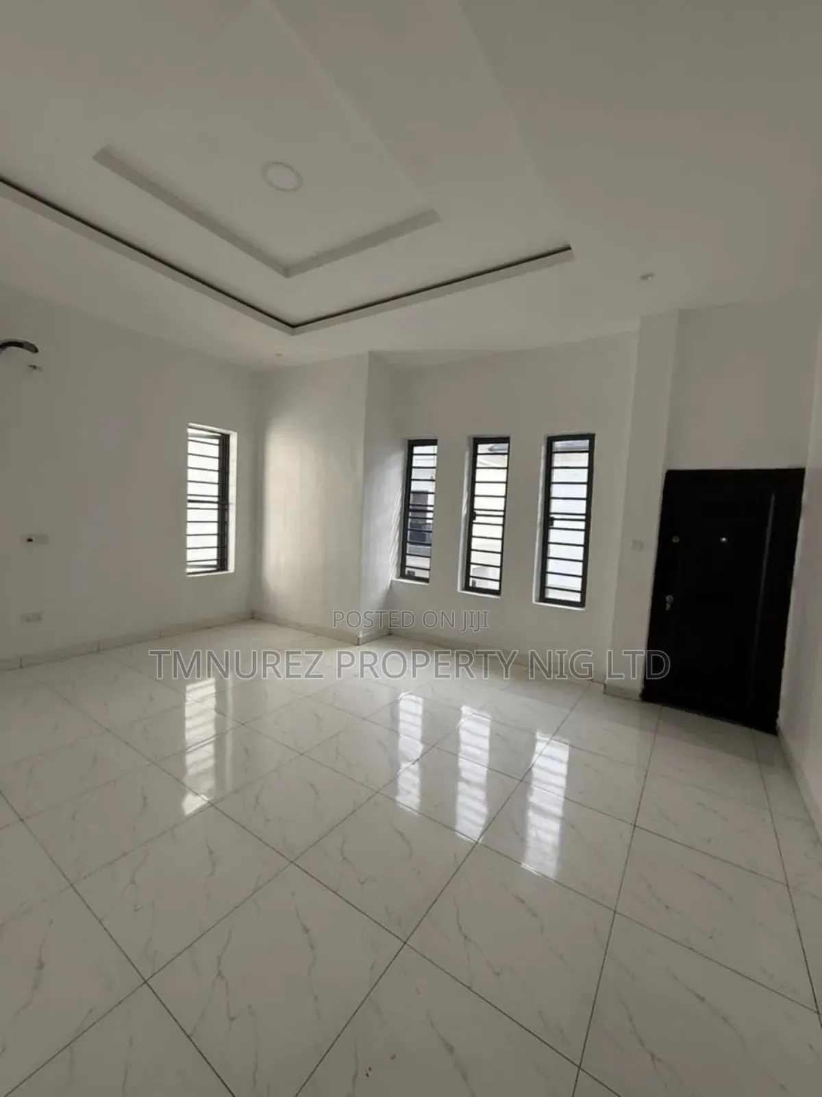 Studio Apartment in Orchild Road, Chevron for rent in Chevron