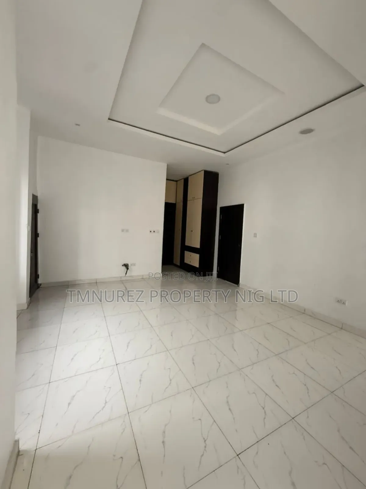 Studio Apartment in Orchild Road, Chevron for rent in Chevron