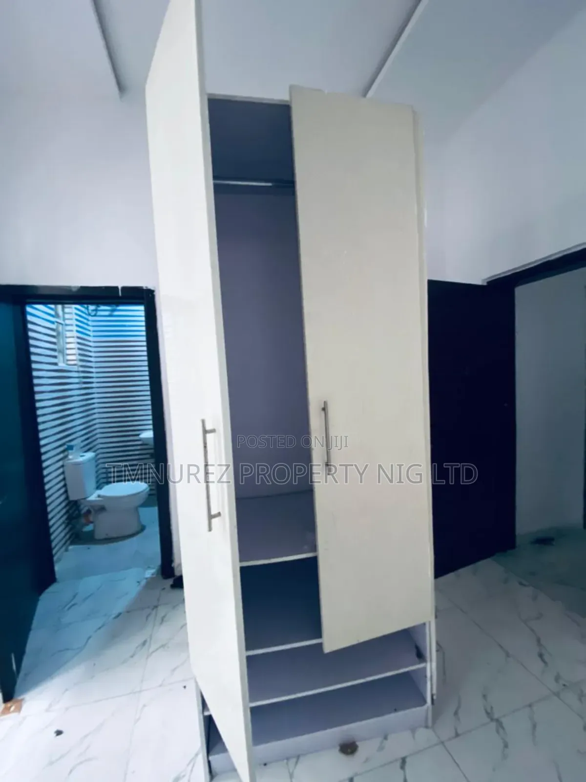Studio Apartment in Orchild Road, Chevron for rent in Chevron