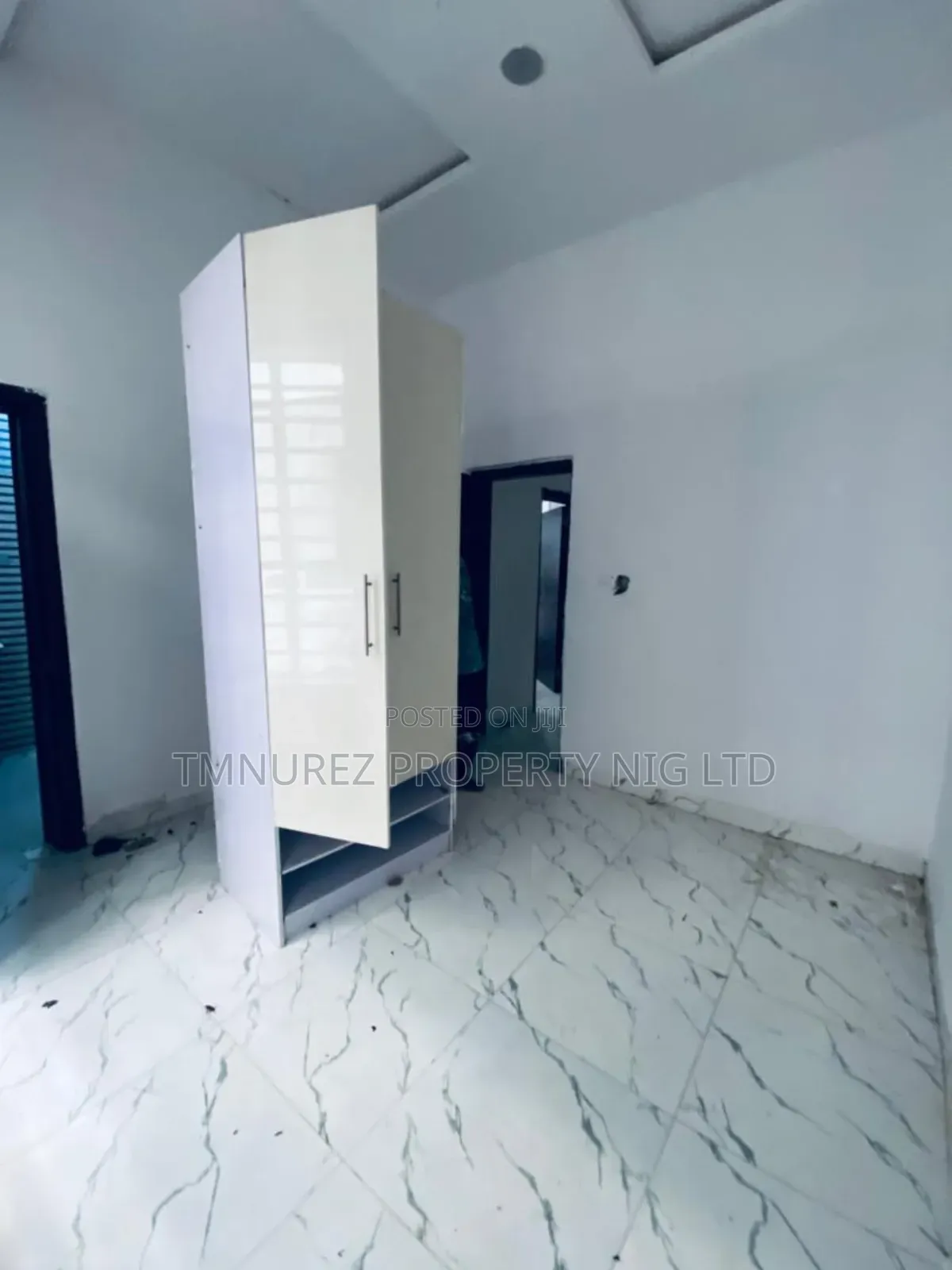 Studio Apartment in Orchild Road, Chevron for rent in Chevron