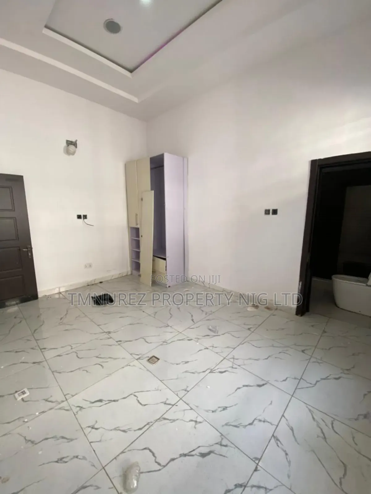 Studio Apartment in Orchild Road, Chevron for rent in Chevron