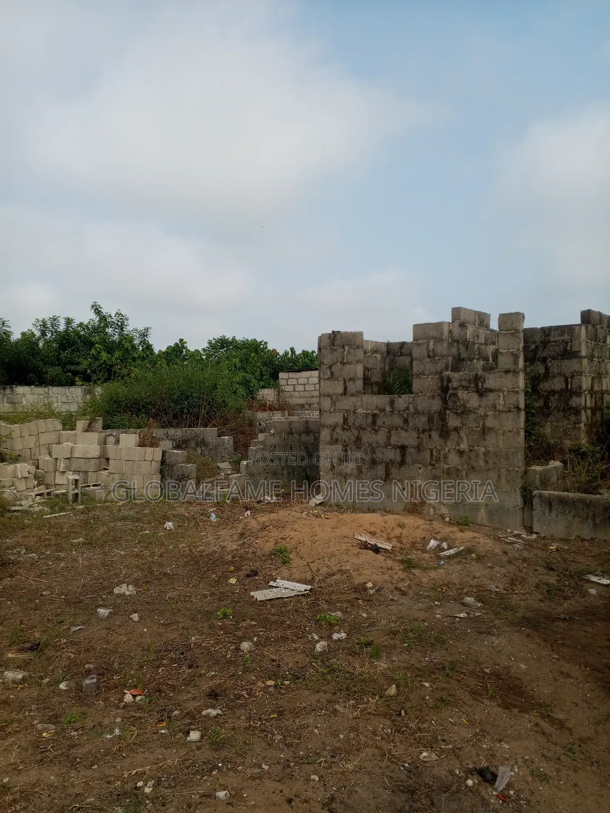 2bdrm Bungalow In Abule Pan Ibeju, Igando-oloja For Sale in Igando-Oloja