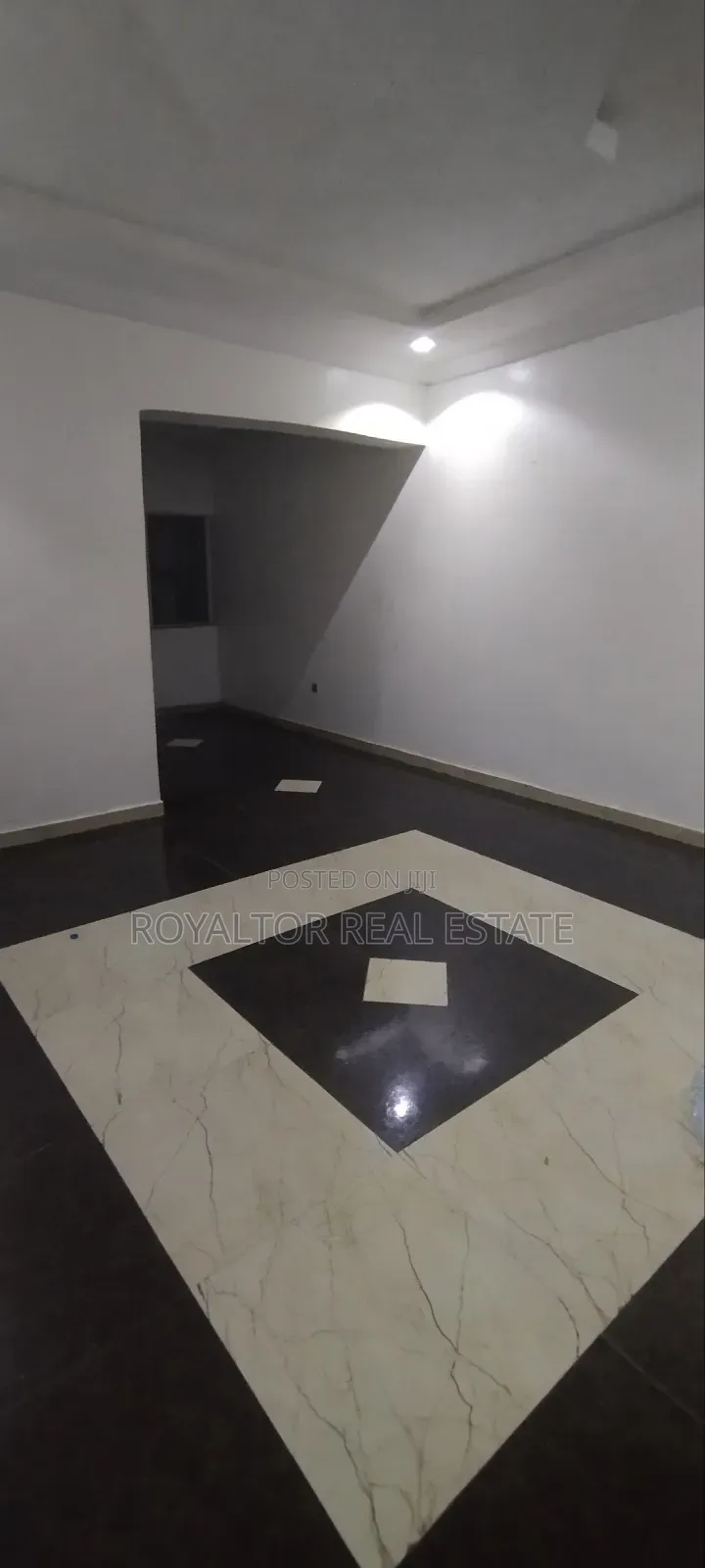 3bdrm Apartment in Royaltor Real Estate, Benin City for rent in Benin City