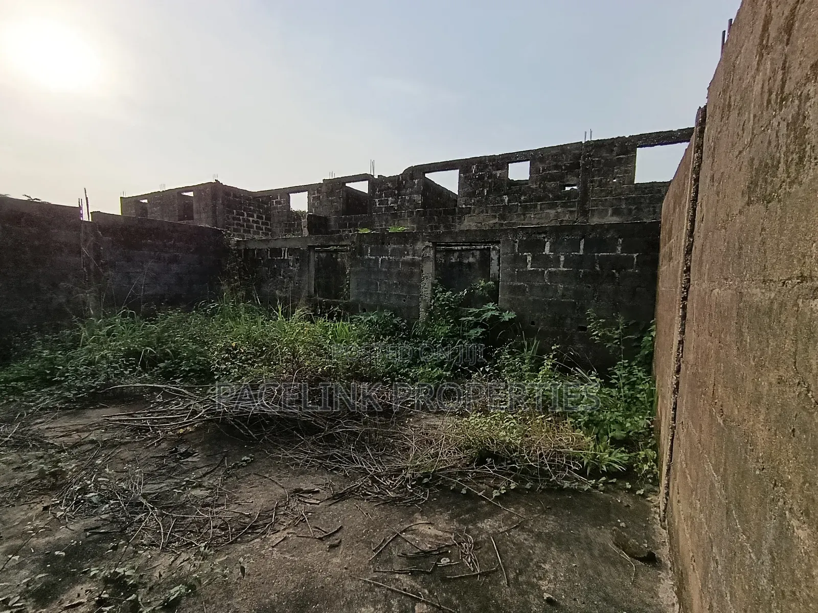 10bdrm Block of Flats in Ado-Odo/Ota for sale in Ado-Odo/Ota