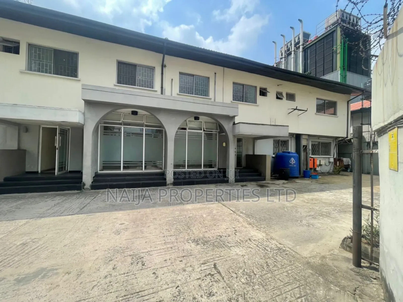 10 Bedroom Detached House Off Adeola Odeku, Victoria Island for Rent in Victoria Island