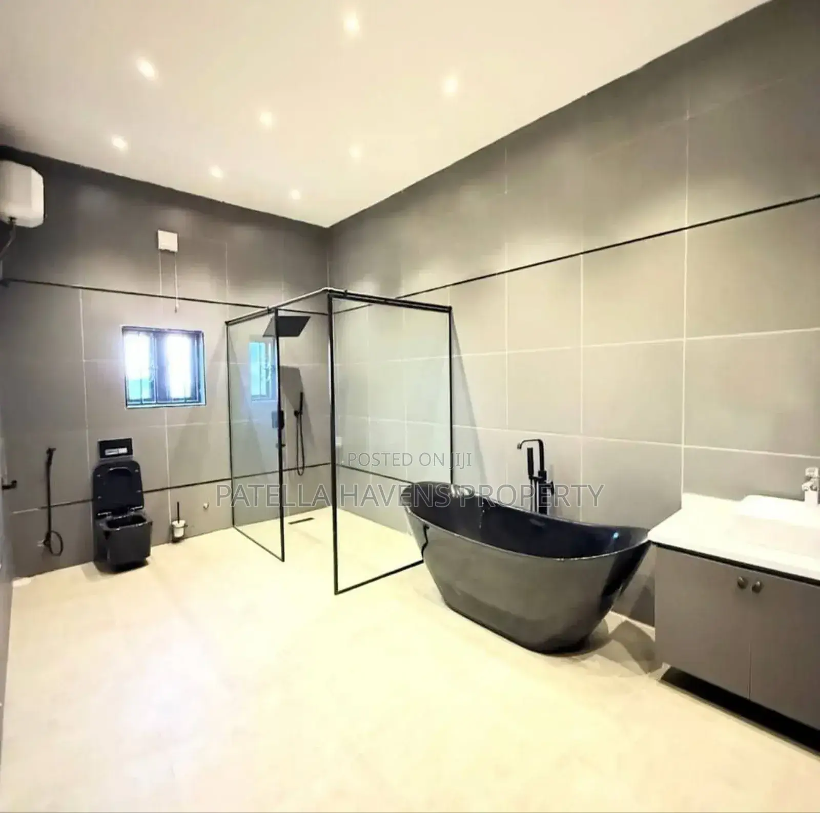 5bdrm Duplex in Guzape District for sale in Guzape District