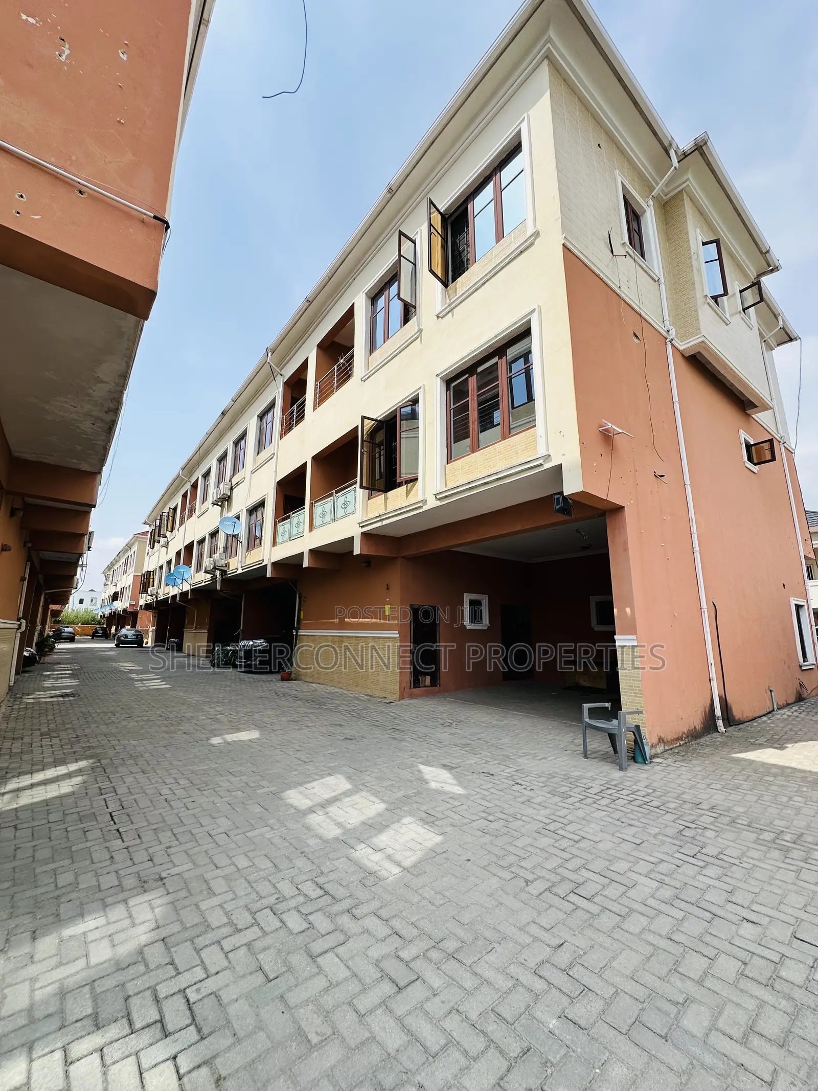 4bdrm Townhouse / Terrace in Ikate for rent in Ikate