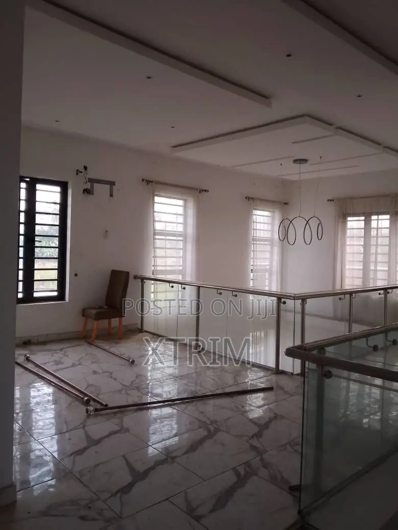 5bdrm Duplex in GRA Phase 1 for sale in GRA Phase 1