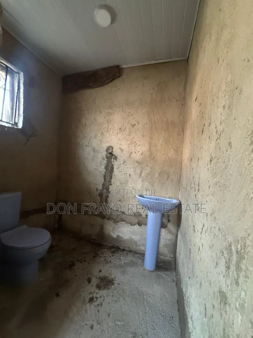 3bdrm Bungalow in Ojurin, Akobo for sale in Akobo