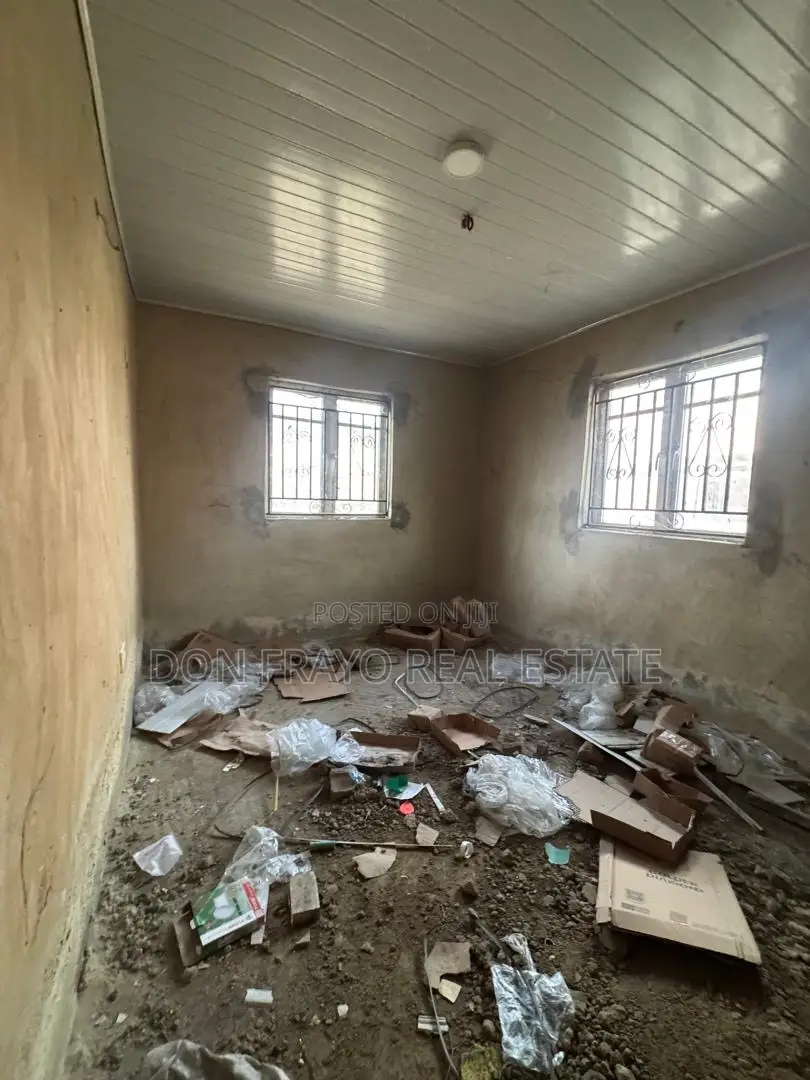 3bdrm Bungalow in Ojurin, Akobo for sale in Akobo