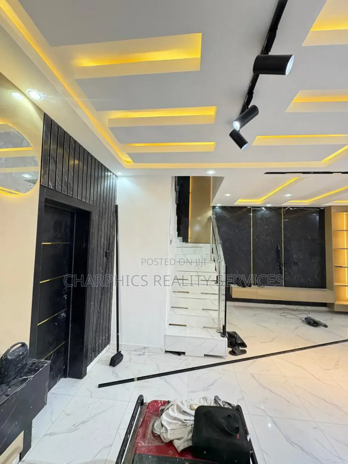 5bdrm Duplex in New Oko Oba for sale in New Oko Oba
