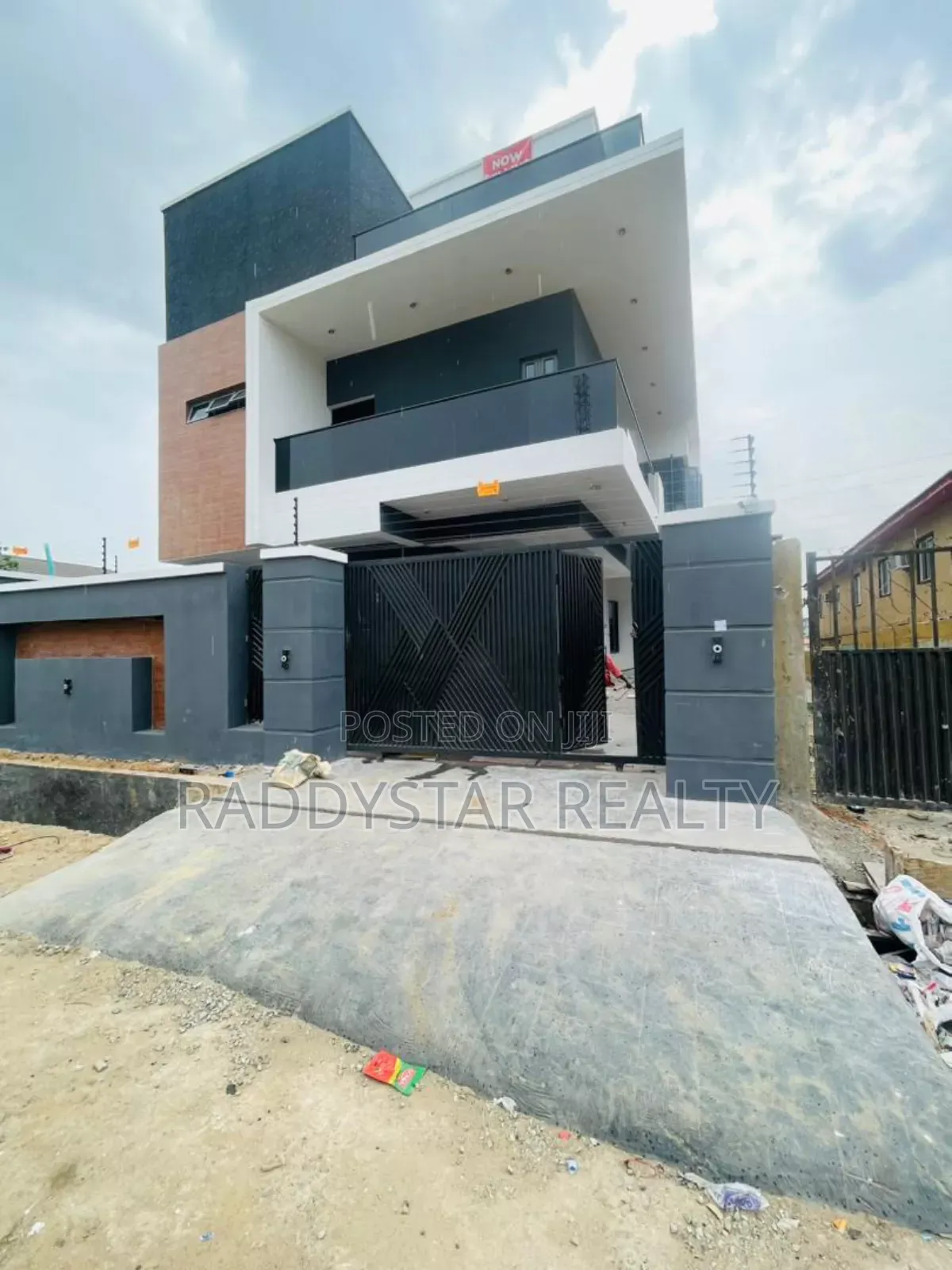5bdrm Duplex in GRA Phase 1 for sale in GRA Phase 1