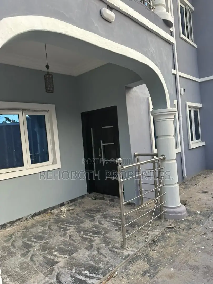 10bdrm Block of Flats in Agara Akala for sale in Akala Express
