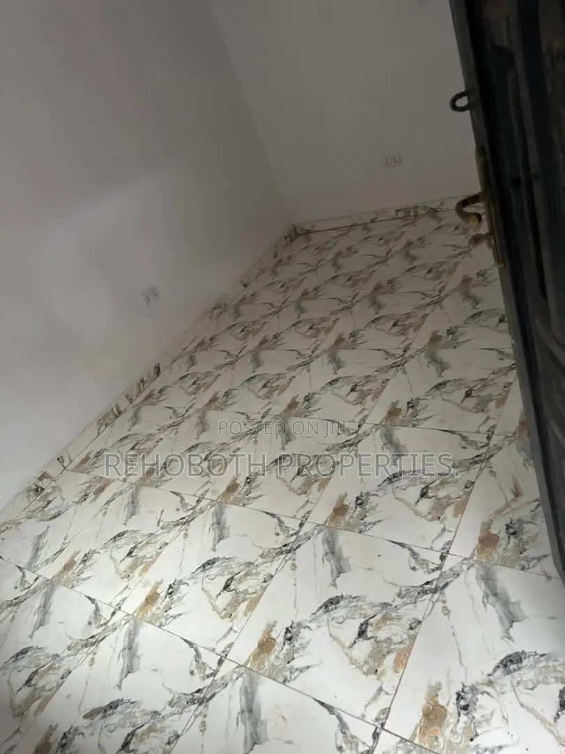 1bdrm Apartment in Idi Oya Tipper, Akala Express for rent in Akala Express