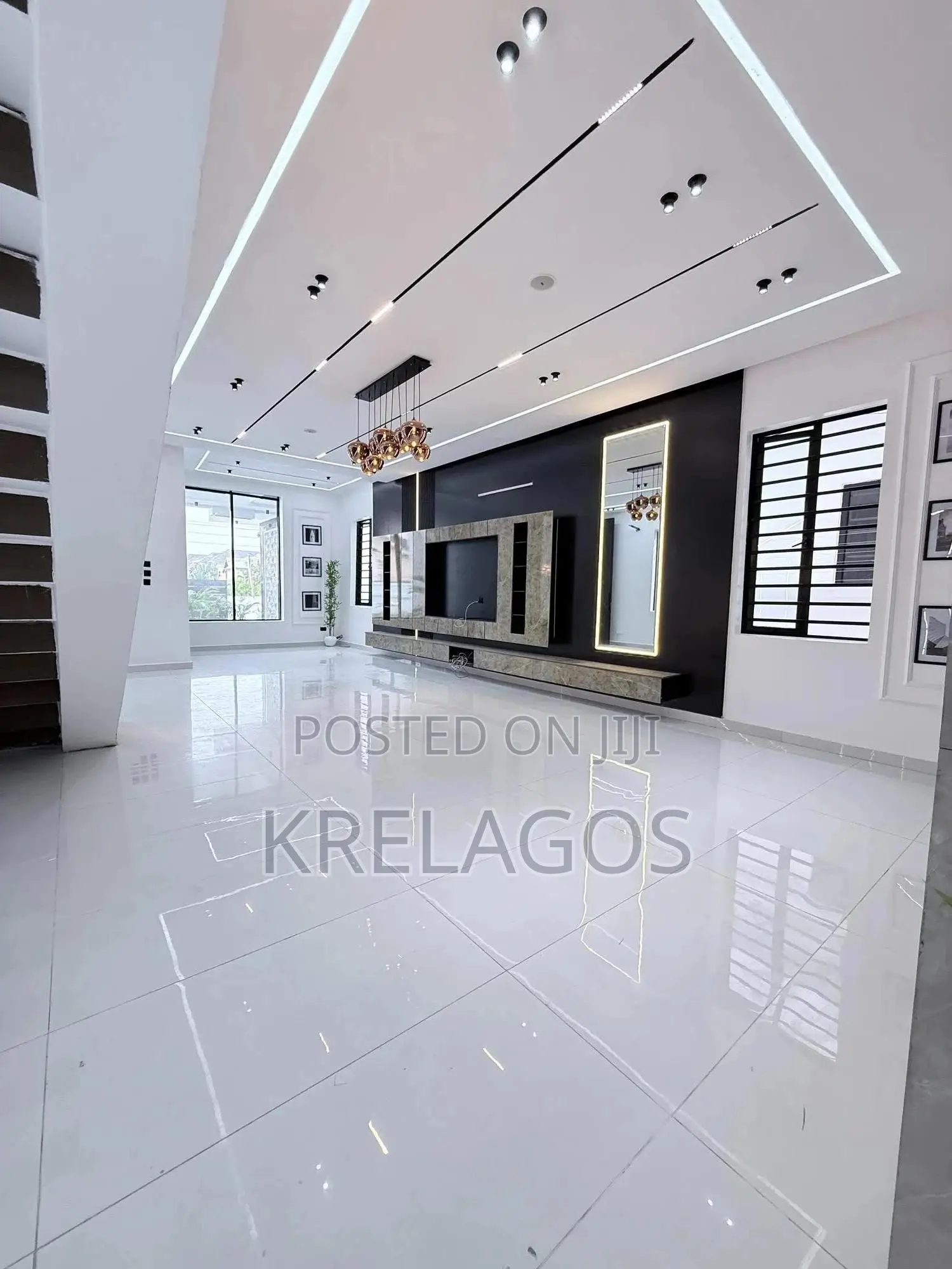 5bdrm Duplex in Ikota for sale in Ikota