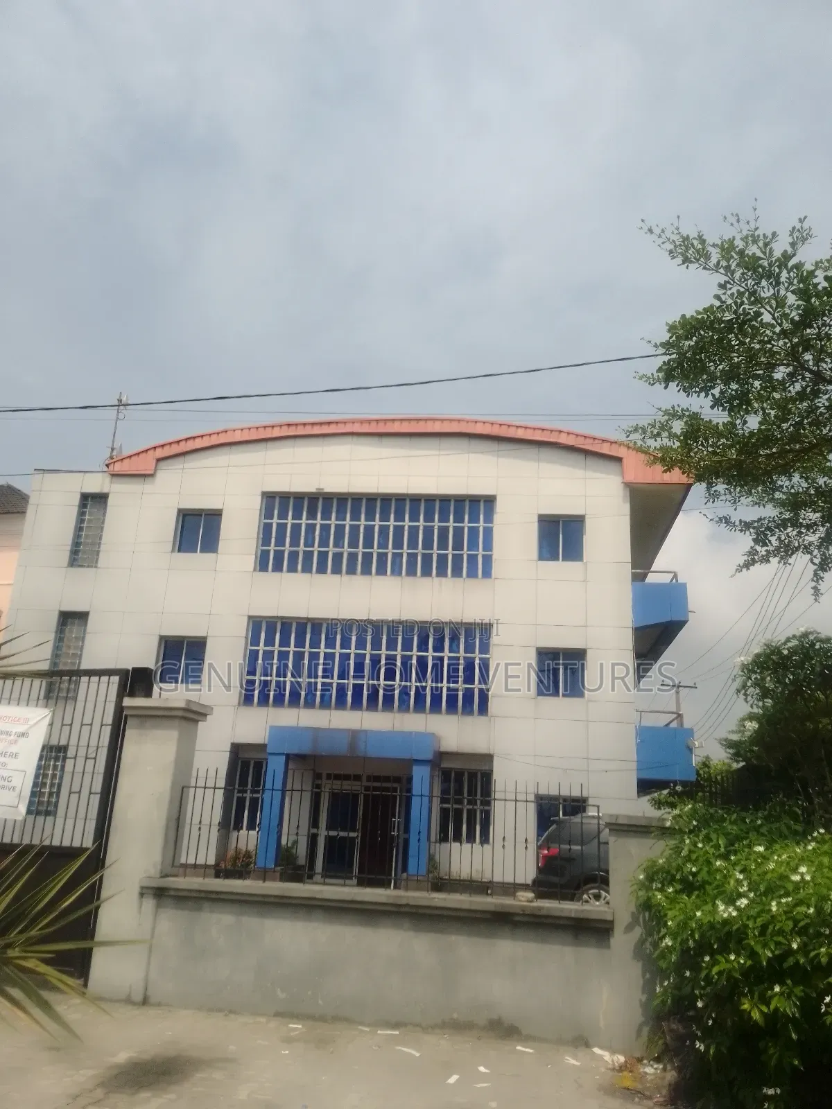 Hall Office Space for Letting in Lekki Phase R in Lekki Phase 1