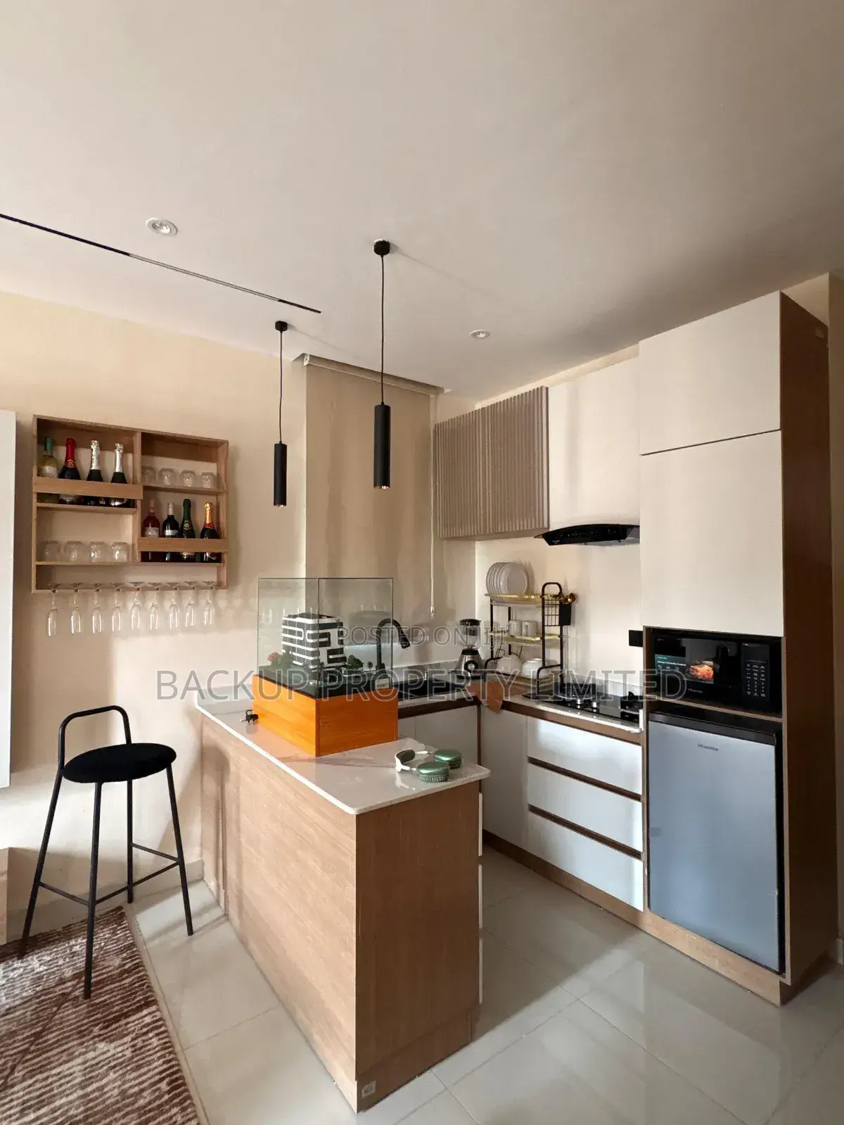 Furnished Mini Flat in Perez, Surulere for sale in Surulere