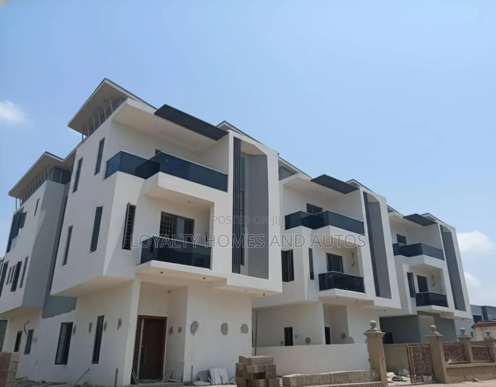 5bdrm Duplex in Ikeja for sale in Ikeja