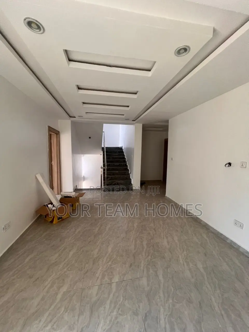 5bdrm Duplex in National Assembly for rent in Apo District