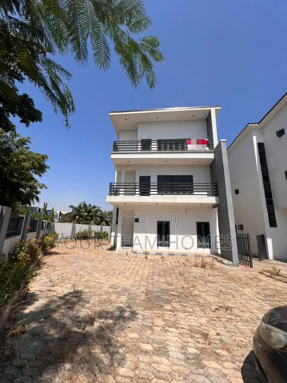 5bdrm Duplex in National Assembly for rent in Apo District