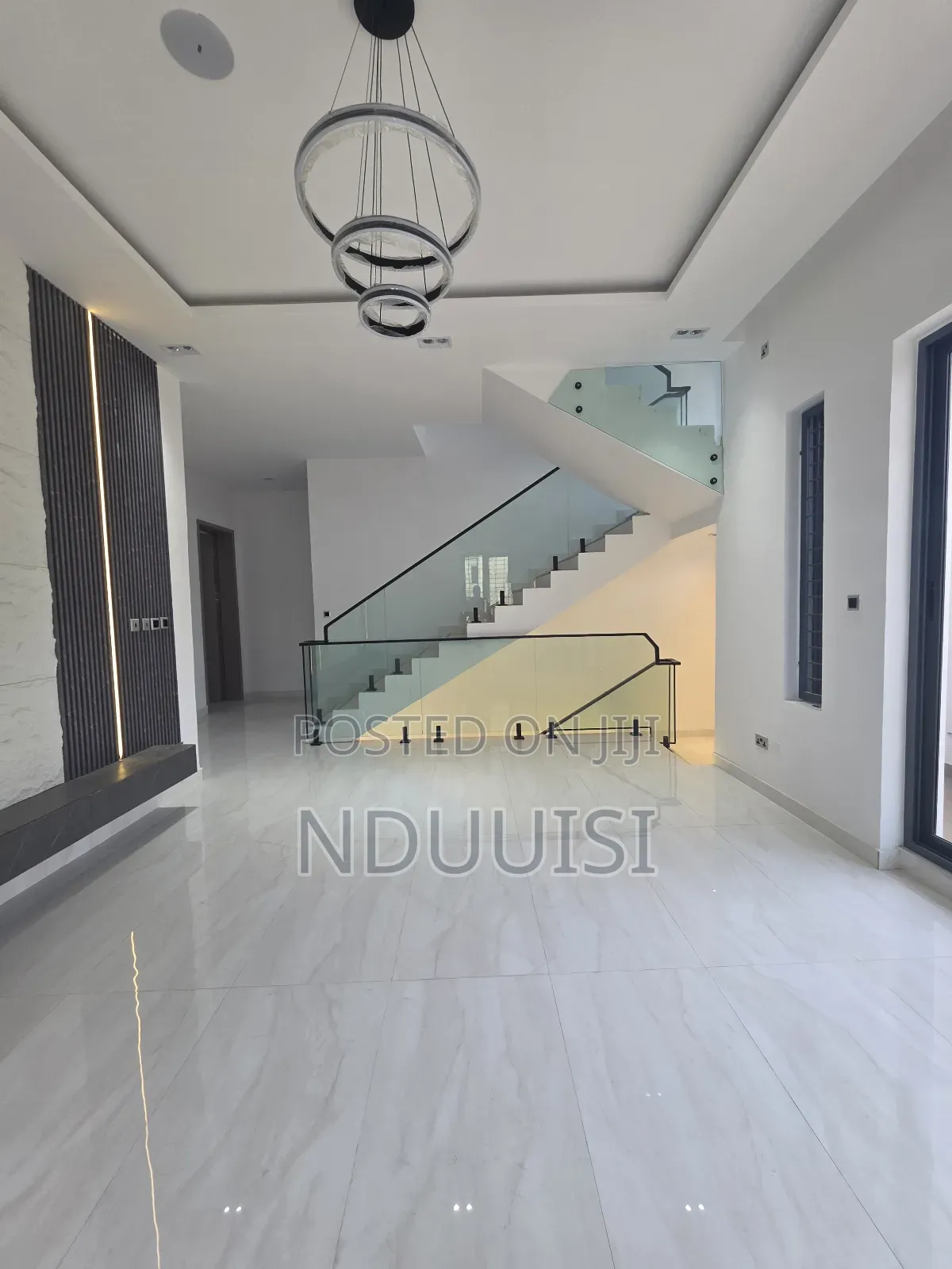 5bdrm Duplex in Lekki Phase 1 for sale in Lekki Phase 1