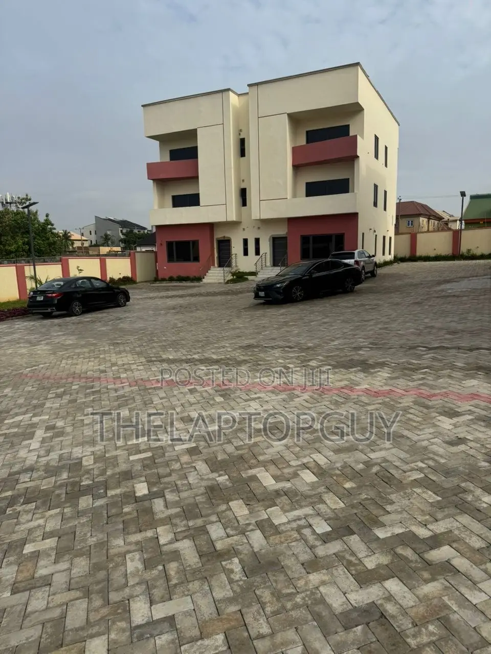 4bdrm Townhouse/Terrace in Durumi for sale in Durumi