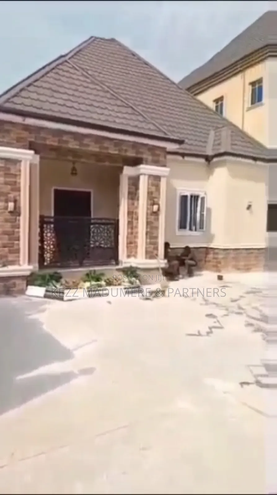 3bdrm Bungalow in Naze Near Human Race for sale in Owerri