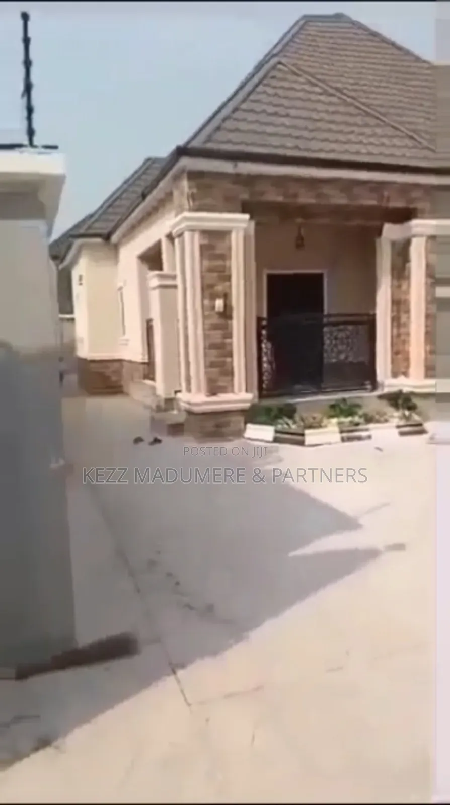 3bdrm Bungalow in Naze Near Human Race for sale in Owerri