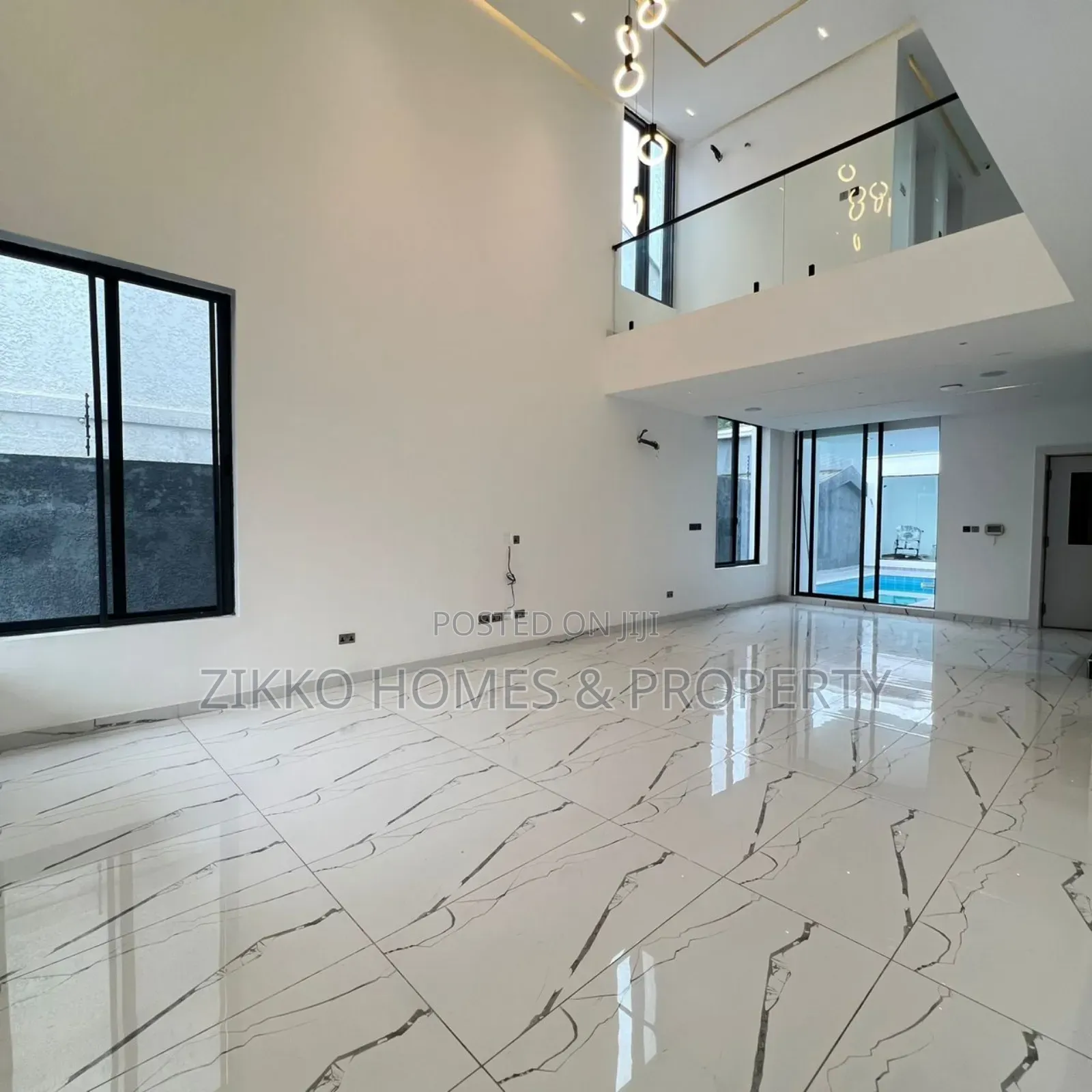 5bdrm Duplex in Lekki for sale in Lekki