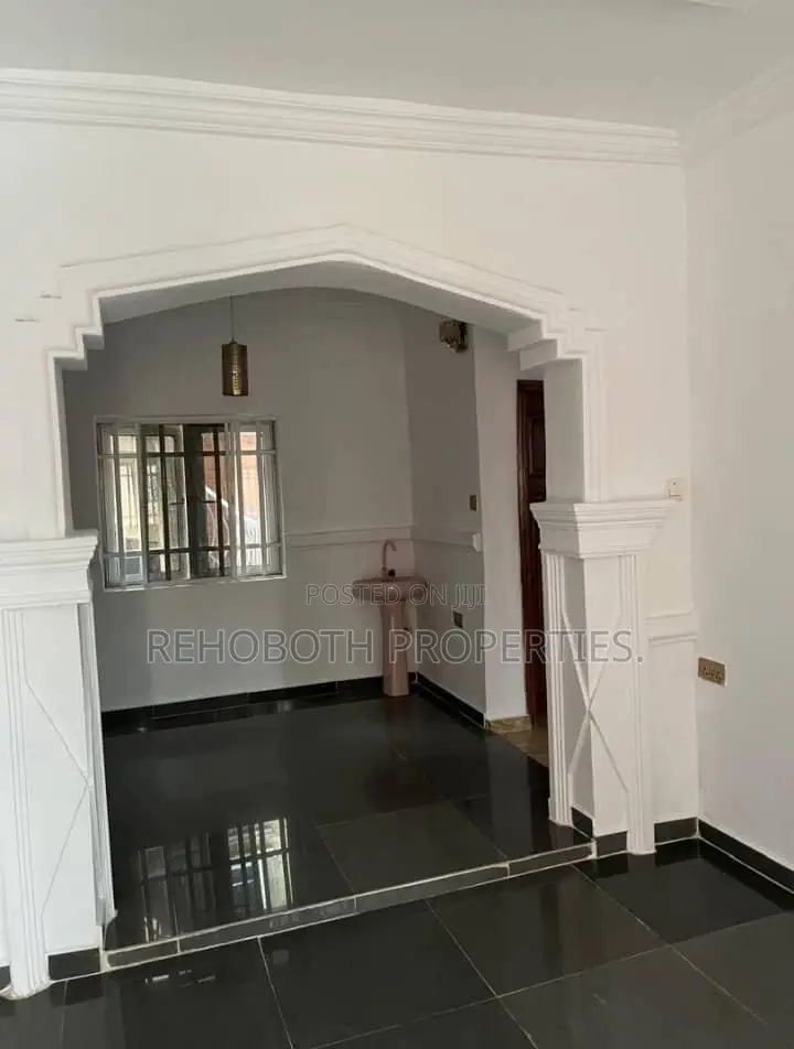 2bdrm Apartment in Akoto, Akala Express for rent in Akala Express
