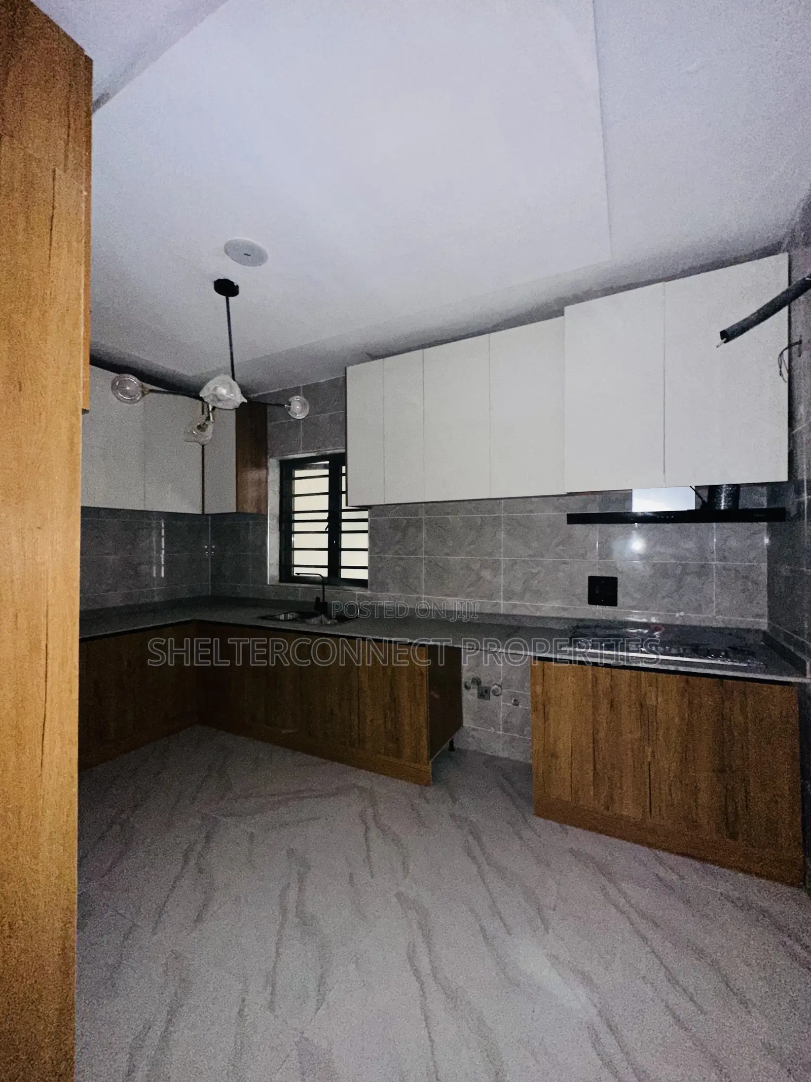 3bdrm Apartment in Ikate for sale in Ikate