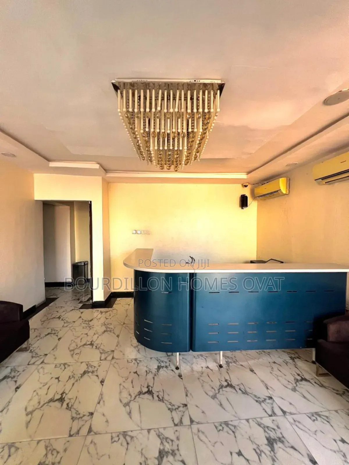 Furnished 17bdrm Apartment in Lekki Phase 1 for rent in Lekki Phase 1