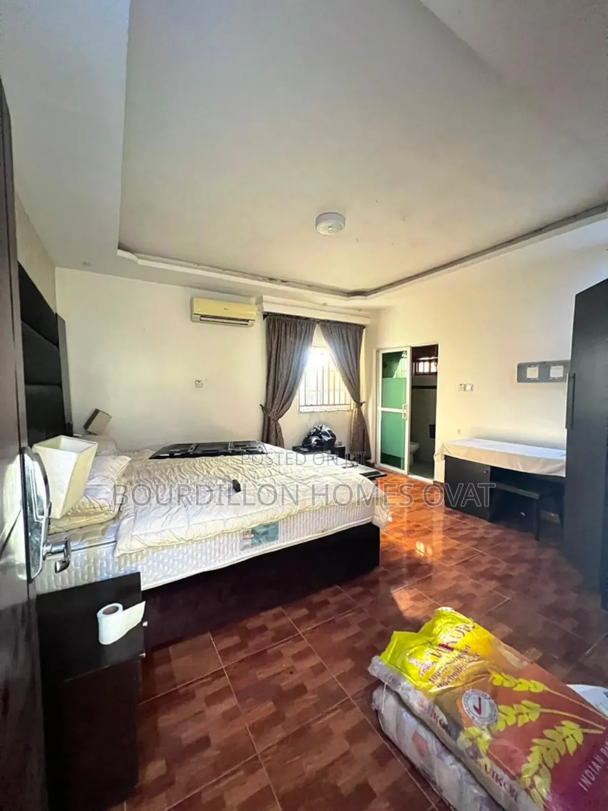Furnished 17bdrm Apartment in Lekki Phase 1 for rent in Lekki Phase 1
