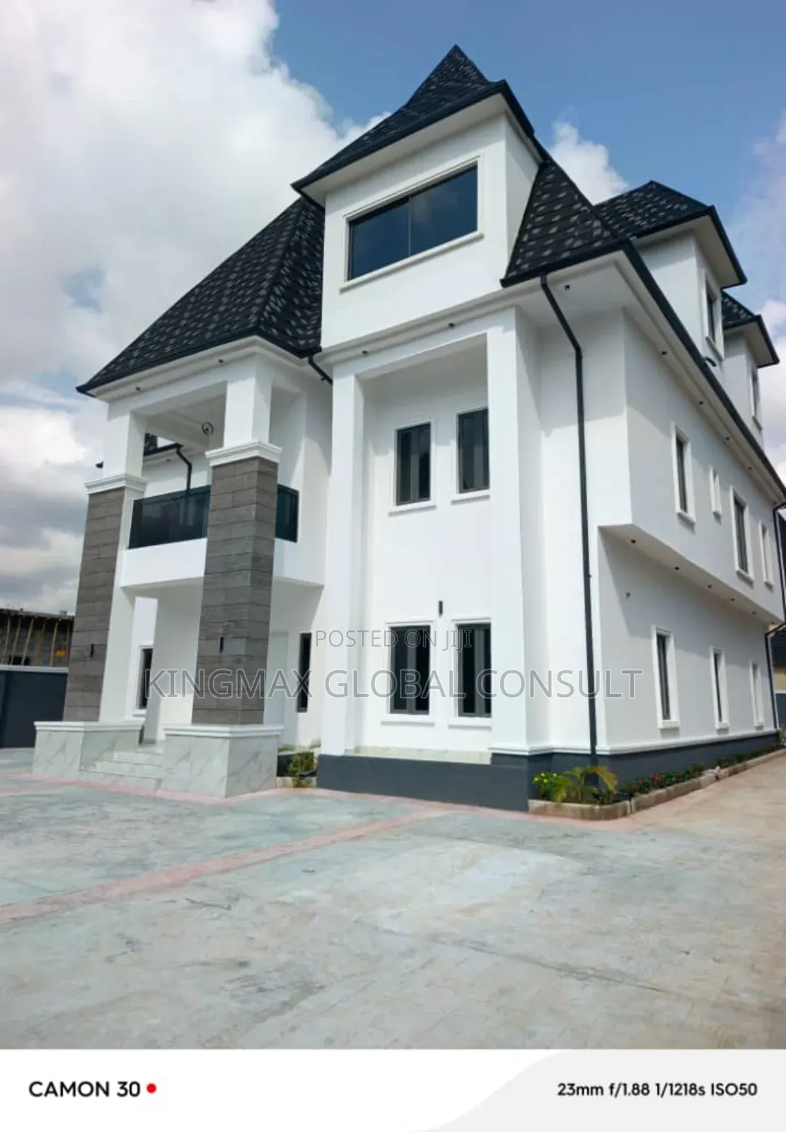 7bdrm Duplex in Gwarinpa for sale in Gwarinpa
