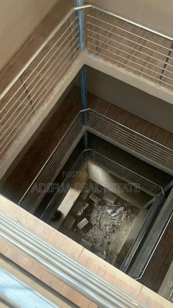 20bdrm Apartment in Adifua Realestate, Dawaki for sale in Dawaki