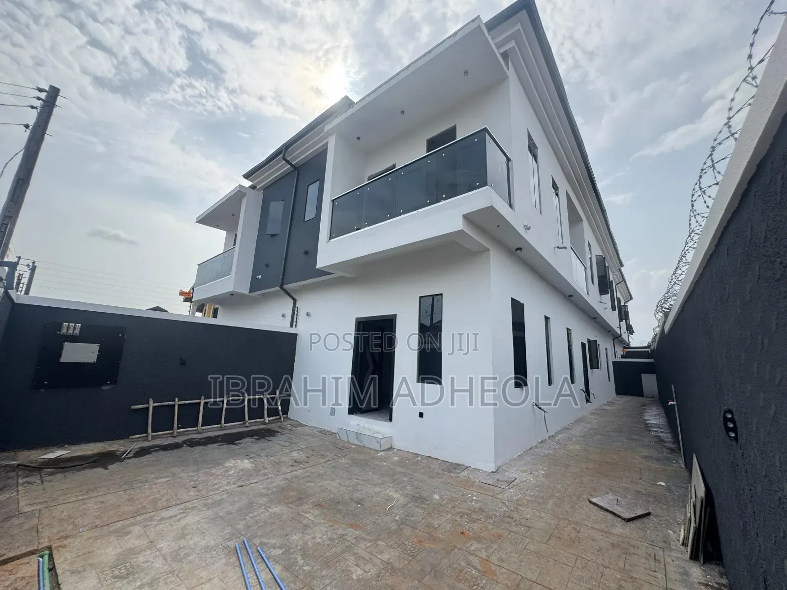 4bdrm Duplex in Magodo Phase1 for sale in GRA Phase 1