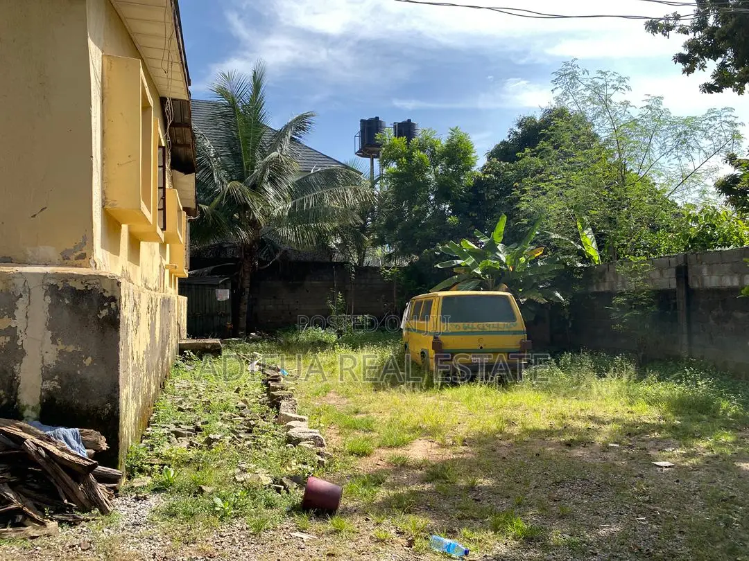 Spacious Land for Sale Located in Wuse Zone 3, Abuja. in Zone 3 / Wuse
