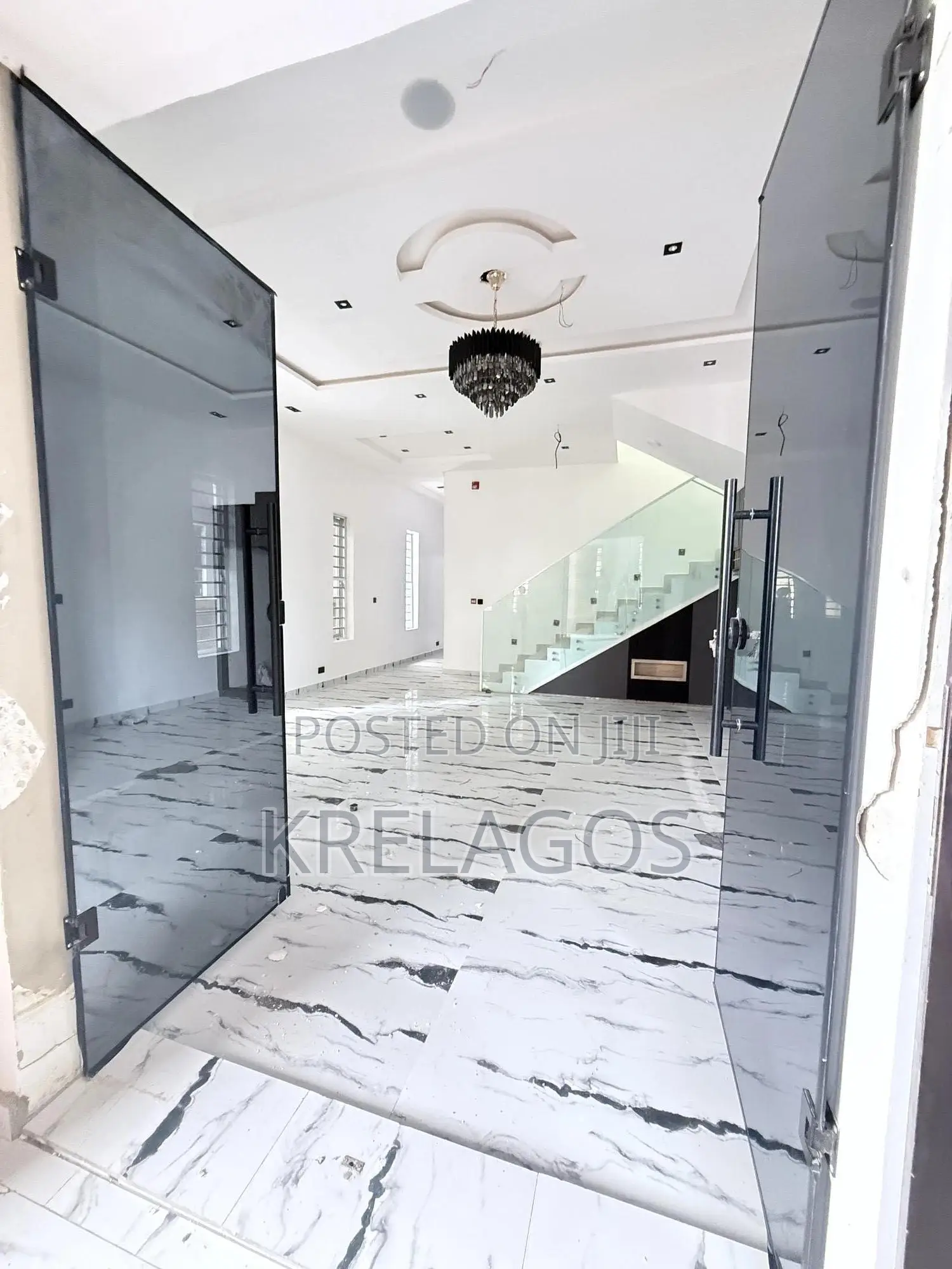 5bdrm Duplex in Ajah for sale in Ado / Ajah