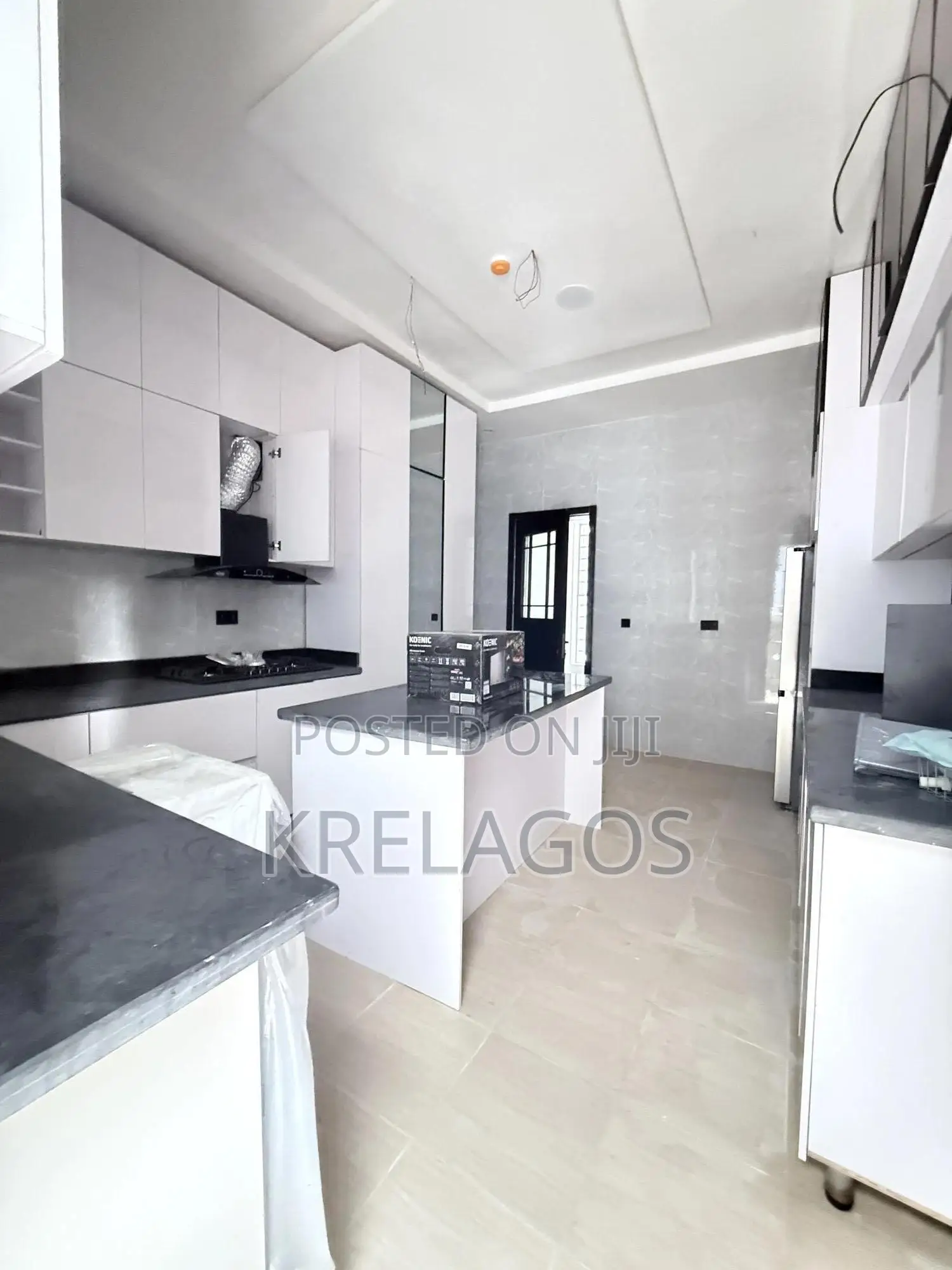 5bdrm Duplex in Ajah for sale in Ado / Ajah