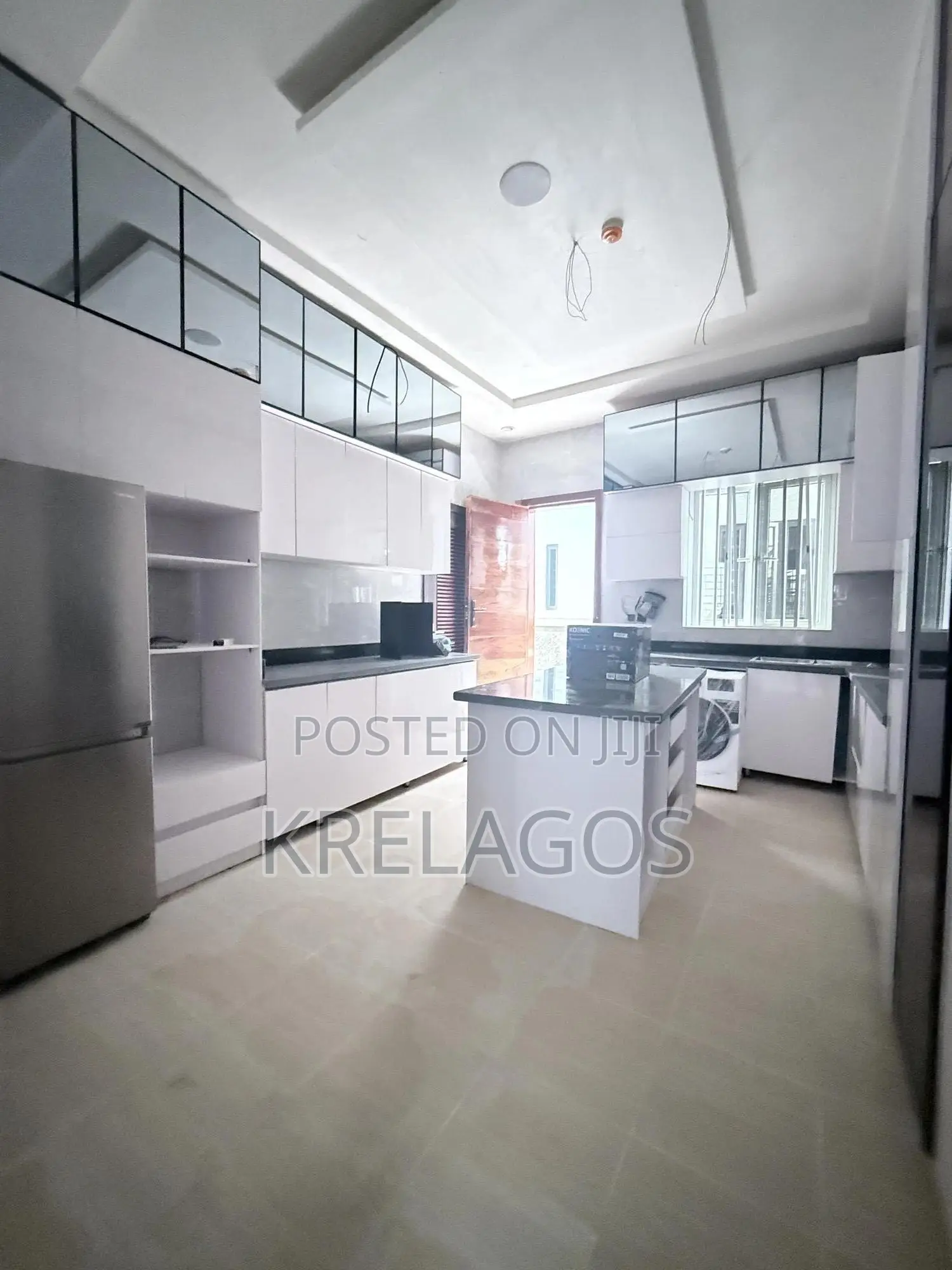 5bdrm Duplex in Ajah for sale in Ado / Ajah