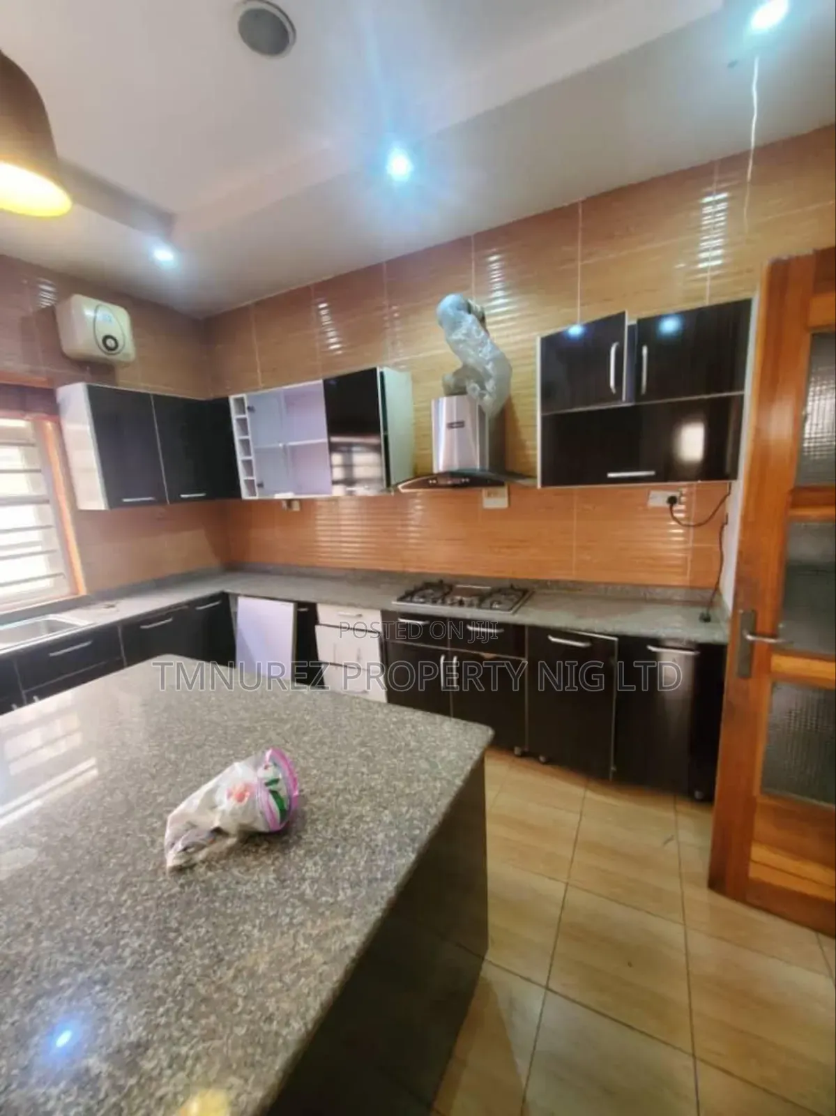 Studio Apartment in Agungi for rent in Agungi