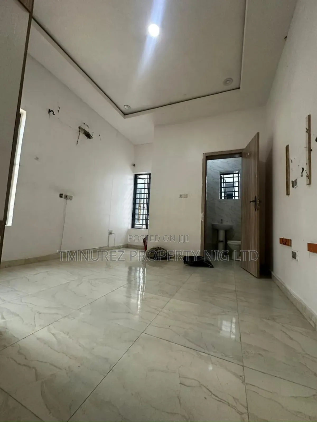 Studio Apartment in Orchild Road, Chevron for rent in Chevron