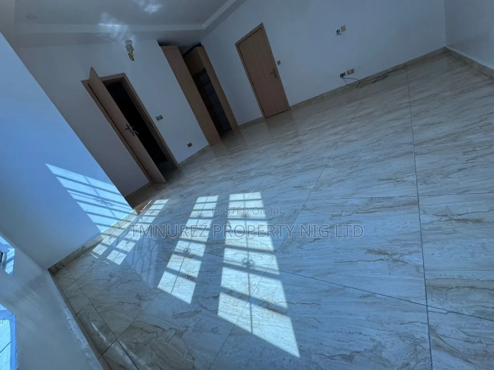 Studio Apartment in Orchild, Chevron for rent in Chevron