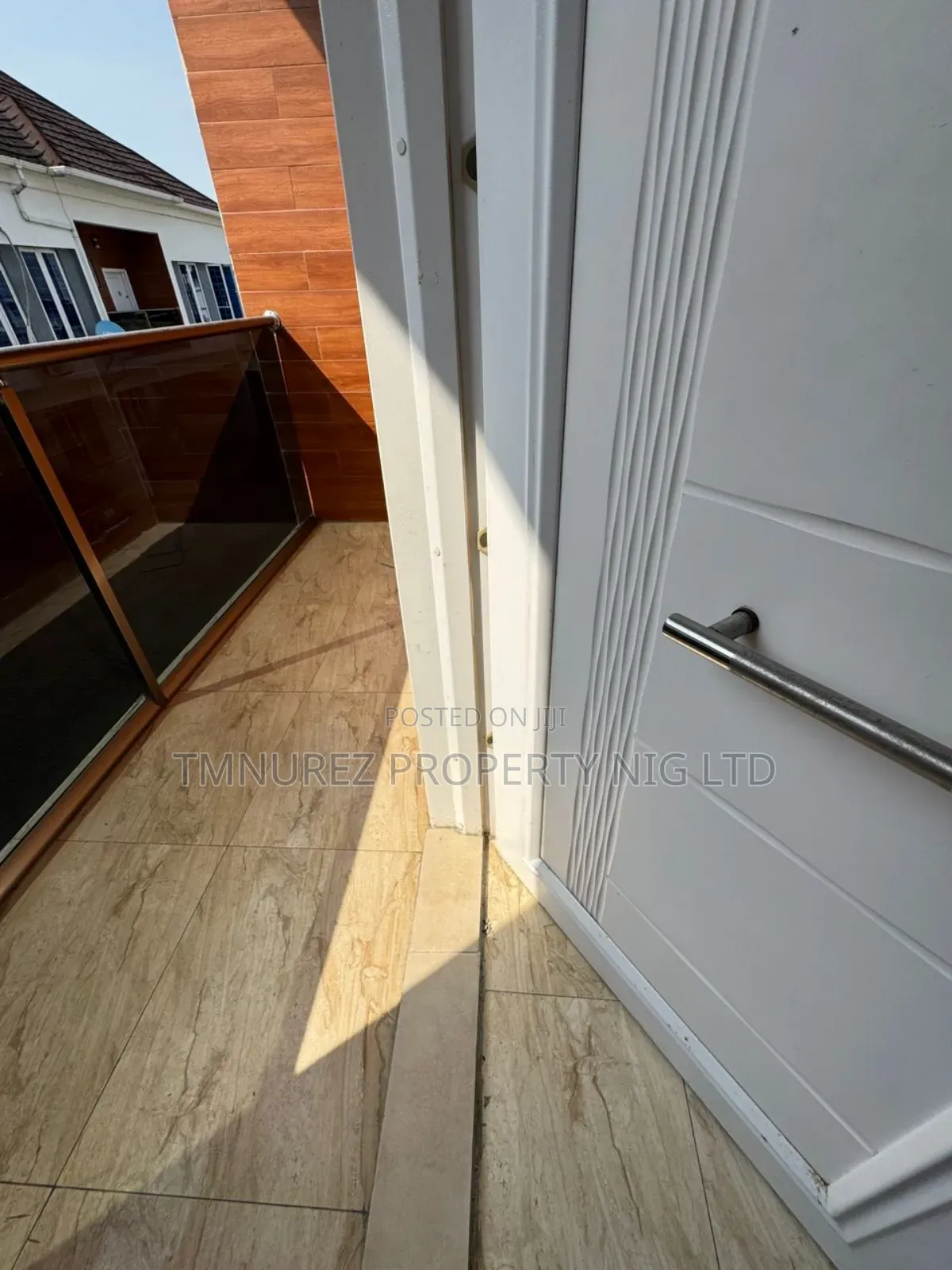 Studio Apartment in Orchild, Chevron for rent in Chevron